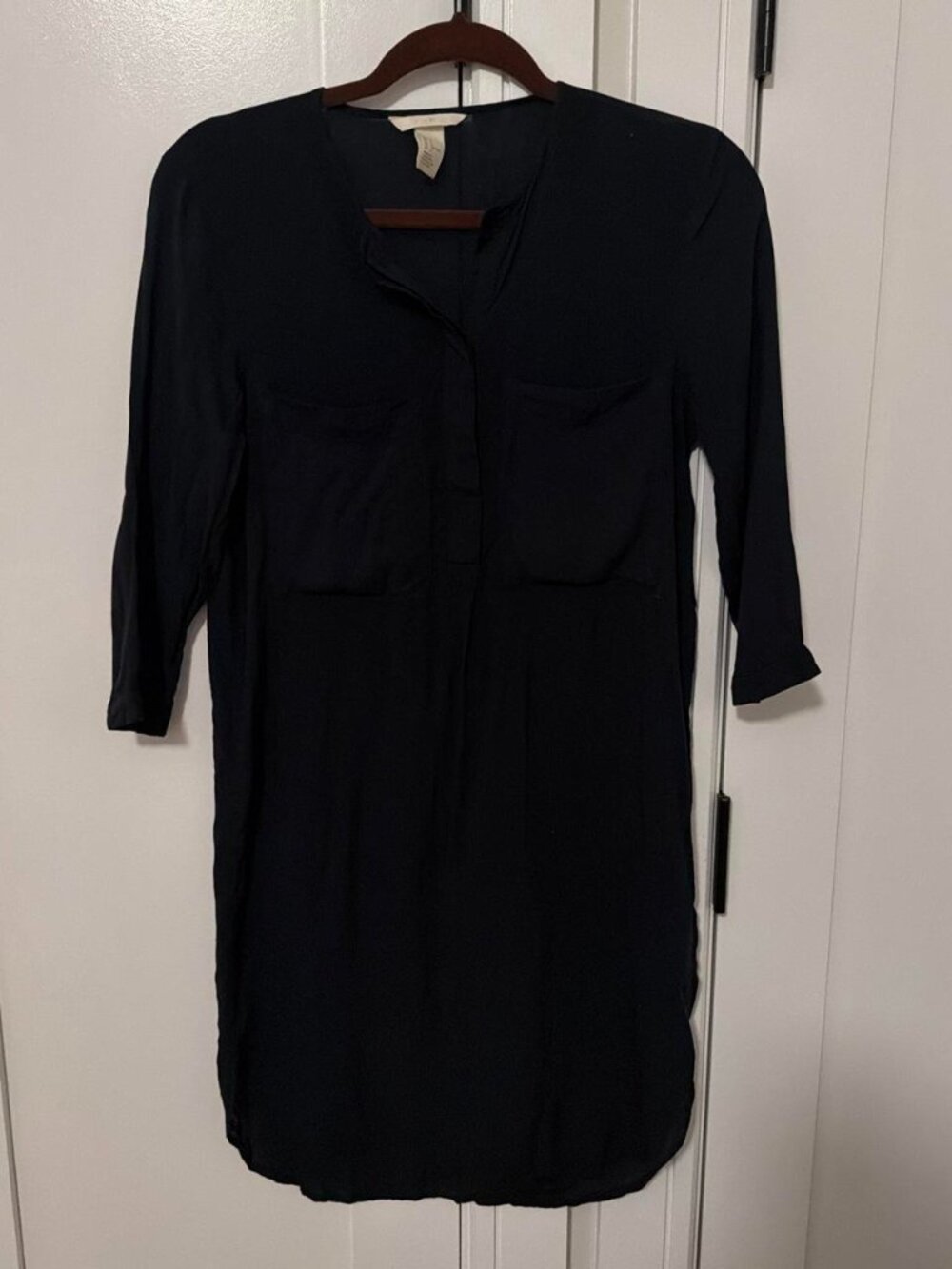 Black dress with pockets